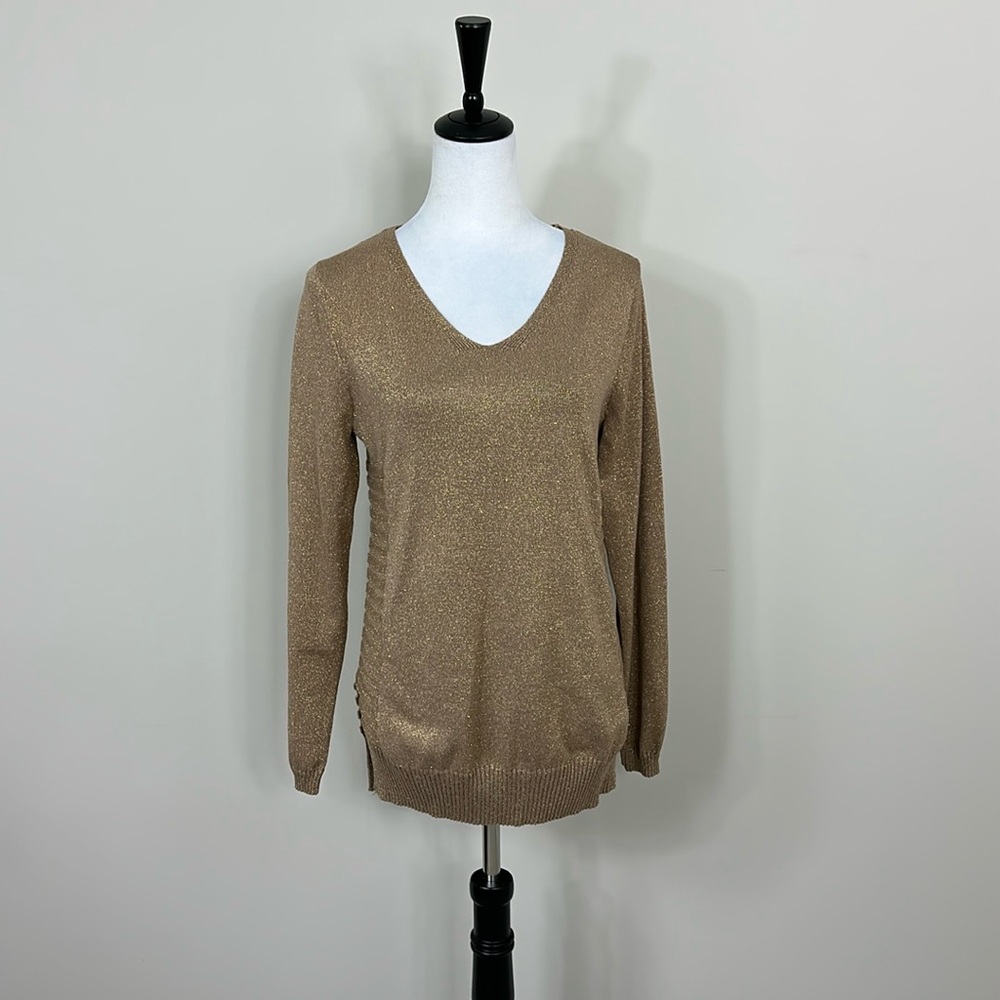 Brand new Shimmering gold V-neck sweater with ribbed details Size M